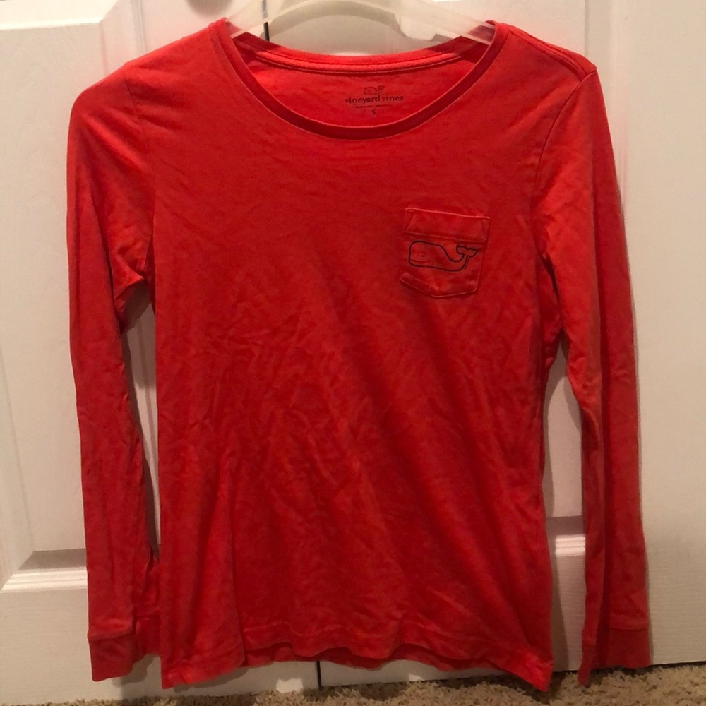 Women’s Vineyard vines long sleeve T